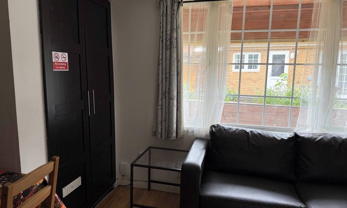 Brunel Apartamento | Retiro tranquilo en Uxbridge con calefacción central y aparcamiento gratuito