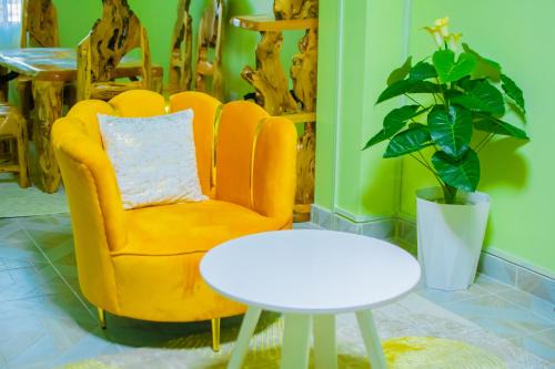 Nanyuki Villa | Sereni Lounge