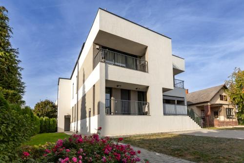Balatonalmadi Apartamento | Serenity apartman