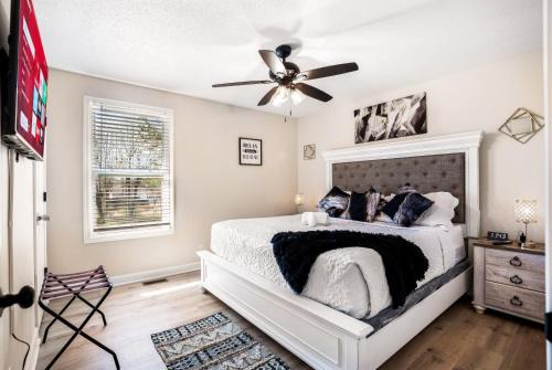 Clarksville Casa | Serenity Cottage 300mbps Wifi - Dog Friendly