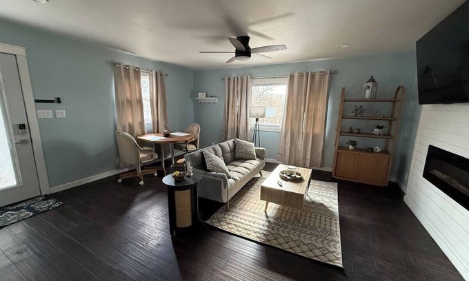 Dixon Casa | Serenity Dream House. Peaceful 3 bedroom house.