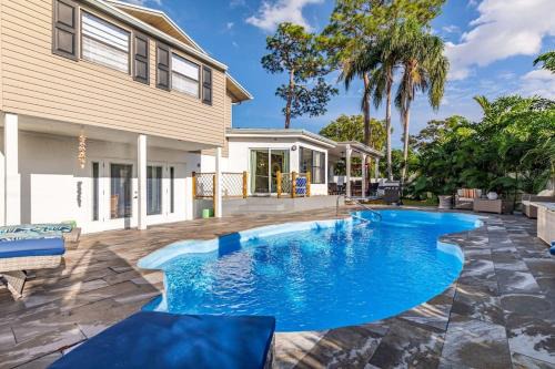 Clearwater Casa | Serenity Haven Luxe Pet Friendly 5BR With Pool
