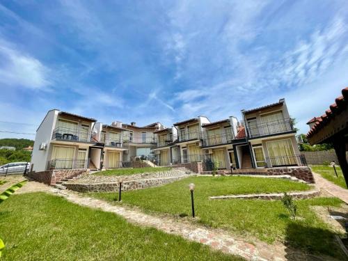Intsaraki Casa | Serenity hill