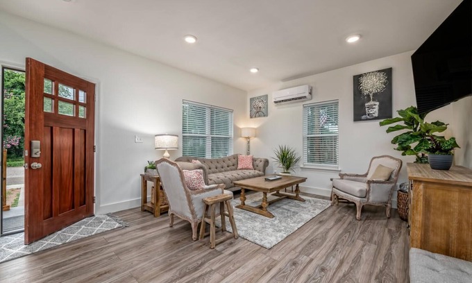 Brazos Casa | Serenity House-2 Ensuites Walk Silos Restaurants Baylor McLane w/Secure Parking
