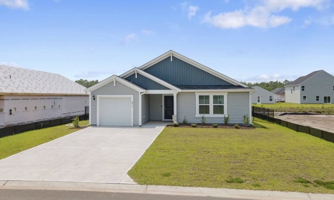 Southport Casa | Serenity in Southport. Family sized home. Pet friendly!