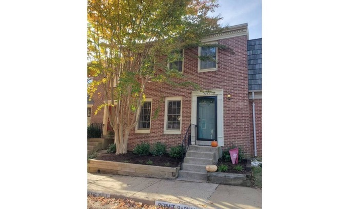 Idylwood Casa | Serenity inside the DC beltway