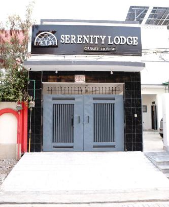 Sukkur Cama Y Desayuno | Serenity Lodge Guest House