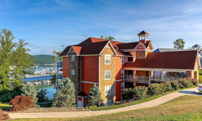 Andersonville Condominio | Norris Lake, High-end, condominio en Stardust Marina