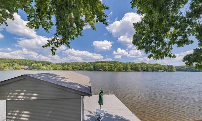 La Crosse Casa | Serenity Now on Lake Gaston
