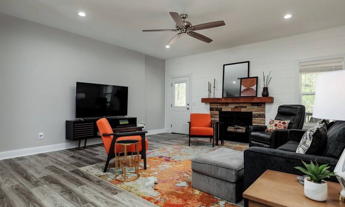 Pinehurst Casa | Serenity on Pinehurst No 6! <3.5 miles to the Village of Pinehurst! Sleeps 10!