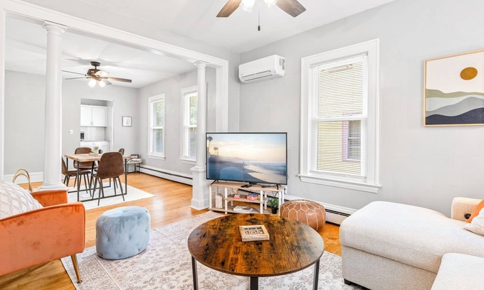 Corcoran Casa | Serenity place 2-bedroom home minutes from Minneapolis, AC, WiFi, pet friendly