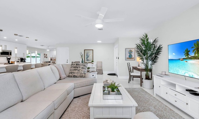 Delray Beach Casa | Serenity Sands Delray Beach Oasis - Modern Getaway!
