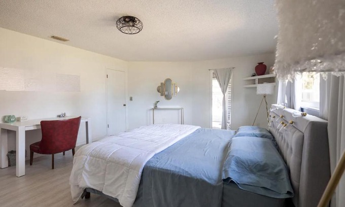Lakewood Park Casa | Serenity Studio