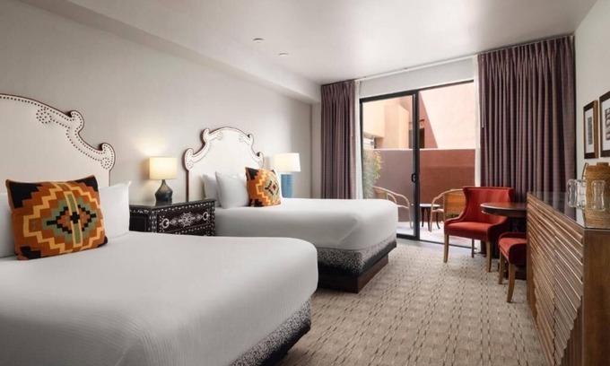 West Sedona Hotel | Serenity Suite w/ Balcony & Soaking Tub for Relaxation