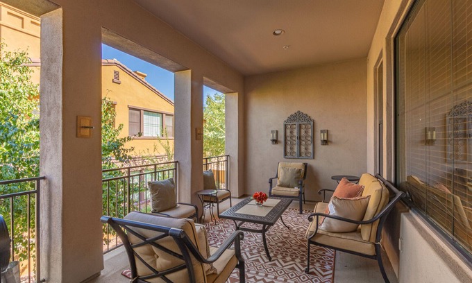 Fulton Ranch Casa | Serenity Town House! Heated Pool, Gym! 2 King Beds! 1 Dog Friendly!