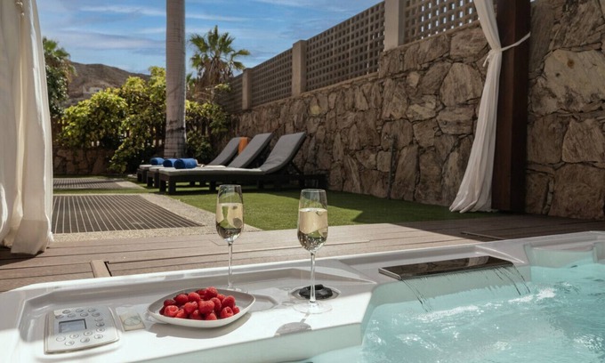Mogan Chalet De Esquí | Vrbo Property