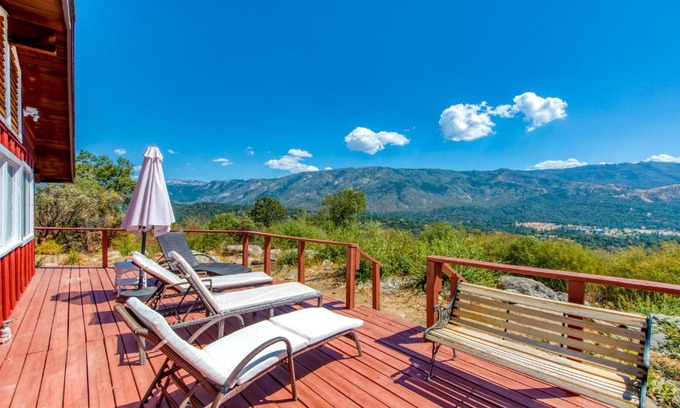 North Fork Casa | Serenity Vista Cabin