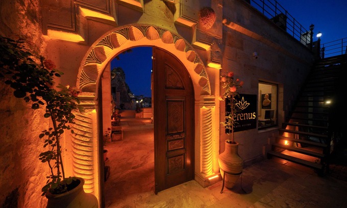 Ortahisar Hotel | Serenus Cave Suites