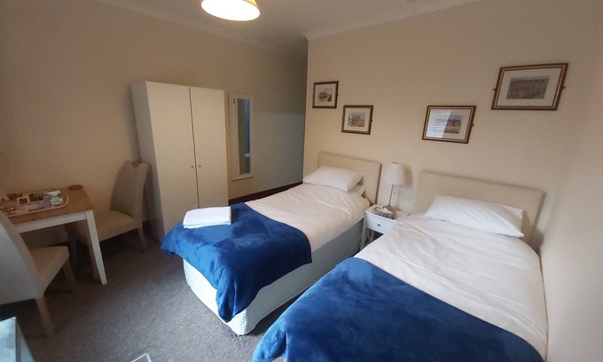 Nelson Casa | Sergeants Accommodation - Room 5