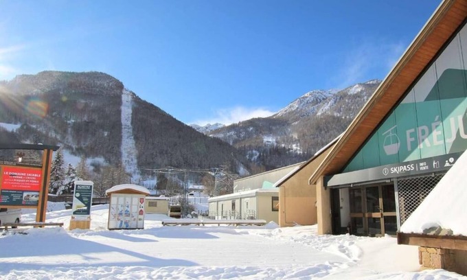La Salle-les-Alpes Apartamento | SERRE CHEVALIER: ¡100 metros VERDADEROS de las pistas de esquí!