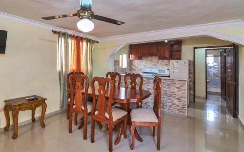 Corales del Sur Apartamento | Serviced 2 Bedroom 2 Bathroom Apartment Airport