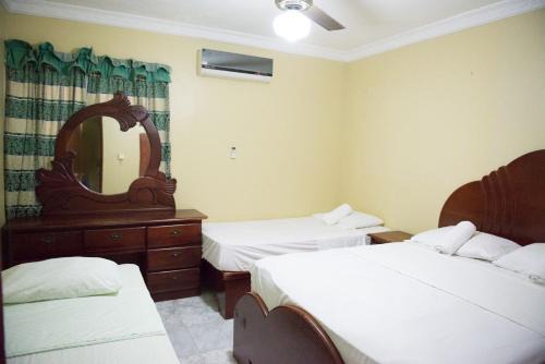 Corales del Sur Apartamento | Serviced 2 Bedroom Family Apartment in Corales del Sur, Santo Domingo Este
