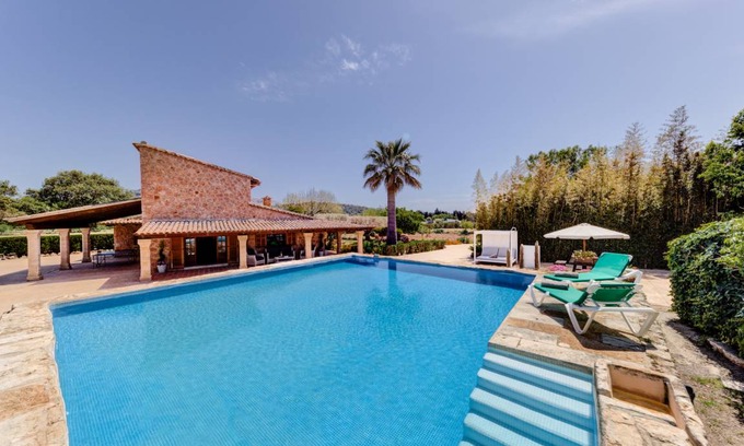 Alcudia Villa | 300 m² Villa ∙ 3 habitaciones ∙ 6 personas
