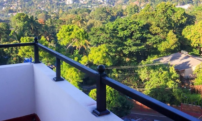 Sirimalwatta Cama Y Desayuno | Sesali Residences