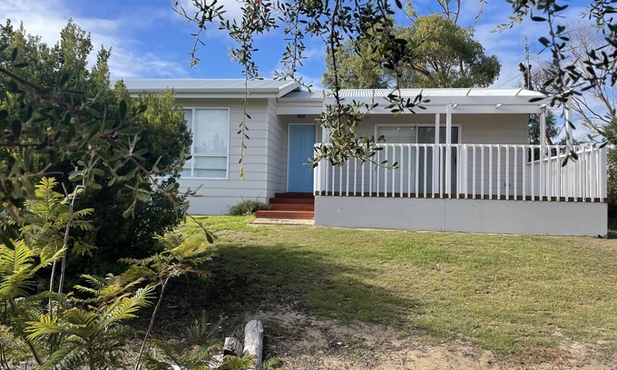 Waterhouse Casa | NARRABRI - 54 Powell Avenue Robe, SA