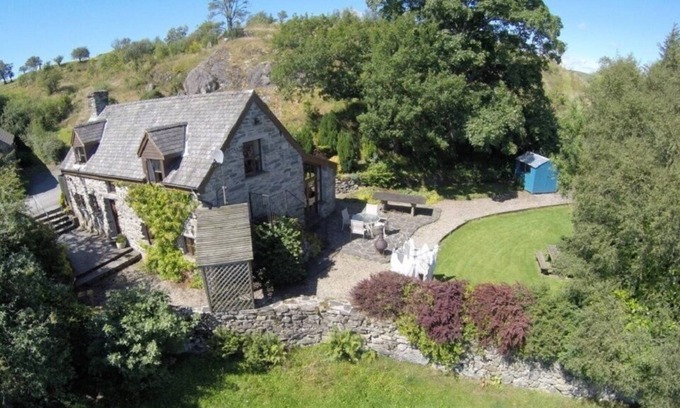 Corwen Cabaña | Ubicado en 18 acres con increíbles instalaciones y fantásticas vistas desde la puerta