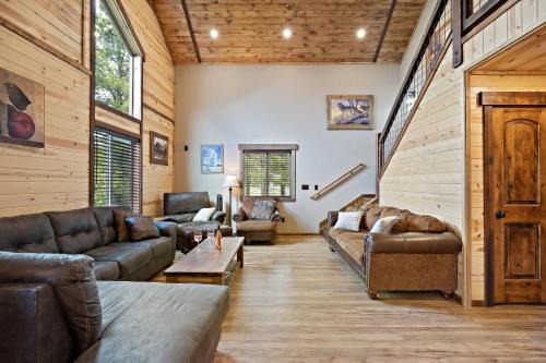 Island Park Casa | Set the Hook