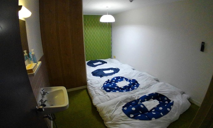 Nishinomaru Cho Casa | Setouchi Triennale Hotel 302 In Praise of Shadows / Takamatsu Kagawa
