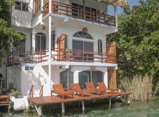 Bacalar Cabina | Seven Blue House Village & Lodge