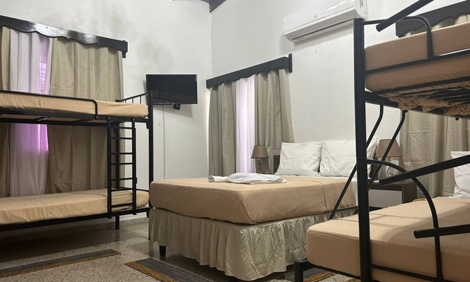 San Pedro Sula Cama Y Desayuno | Seven Days Hotel B&B