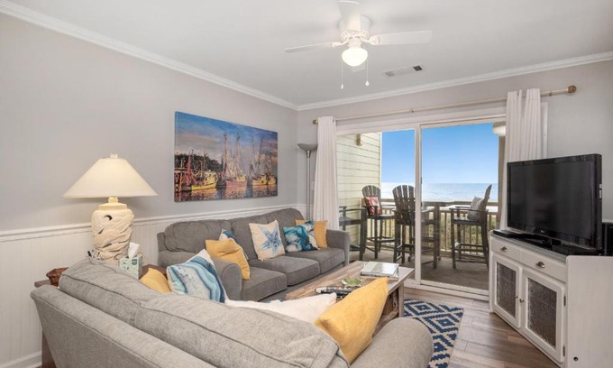 Caswell Beach Casa | Seven Dozen