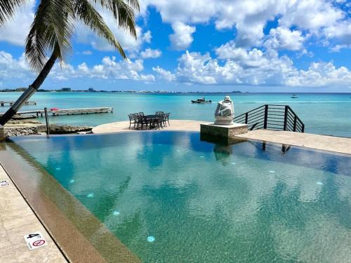 Northwest Point Casa | Seven Mile View Condo #1