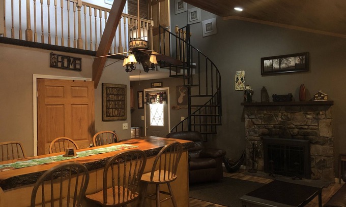 Jefferson Township Casa | Seven Springs / Hidden Valley Amazing Home- Mountainview