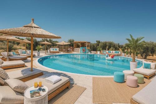 Lavreotiki Otro | Seven stars Camping Evelina