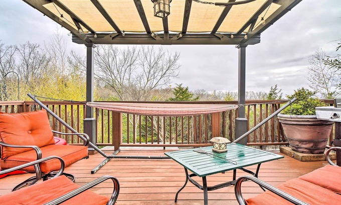 Sevierville Casa | Sevierville Home: Lookout Deck, 10 Mi to Dollywood