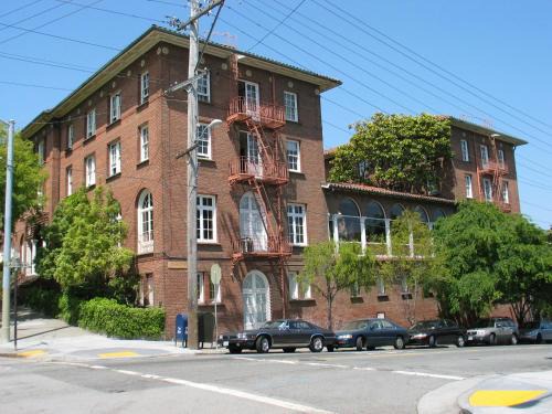 Hayes Valley Cama Y Desayuno | SF Zen Center Guestrooms
