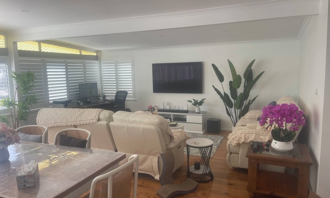 Forresters Beach Casa | Shack Near the Beach