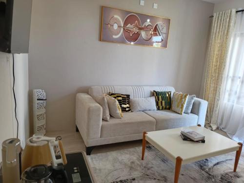 Vipingo Apartamento | Shades of Gold