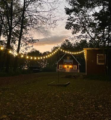 Livingston Manor Casa | Shady Fox Farm Catskills - Private Chalet on 5 Acres