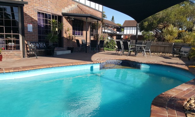 Mackay Hotel | Shakespeare Motel