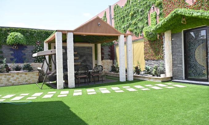Dammam Chalet De Esquí | SHALLY VILLAGE