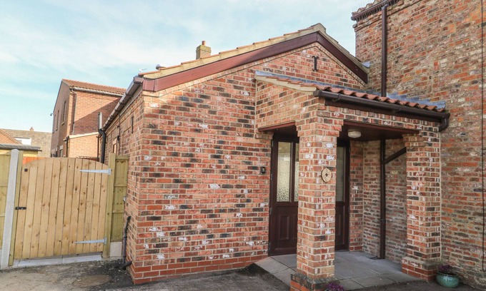 Barlby Casa | SHAMROCK, pet friendly, with a garden in Barlby