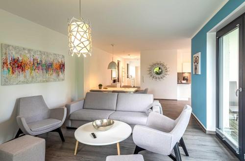 Krakow am See Apartamento | Shanti-Suite mit Dachterrasse, Kamin & Sauna am Krakower See