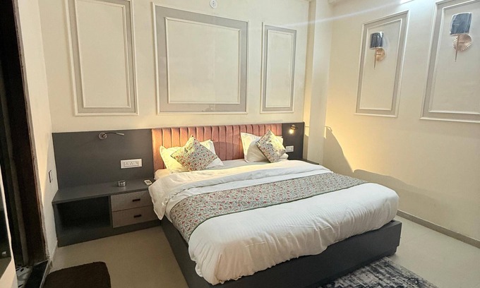 Mansarovar Hotel | Shanti Vilas Hotel