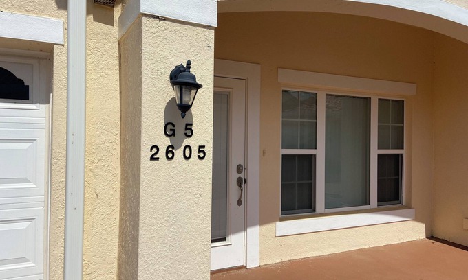 Tavares Condominio | Shantiniketan G 5 /2605 /50 minutes to the Disney 2 mile to down town Tavares.