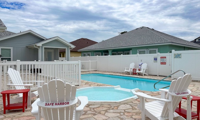 Safe Harbor Casa | Shared Pool, Near Beach, Golf Cart Access